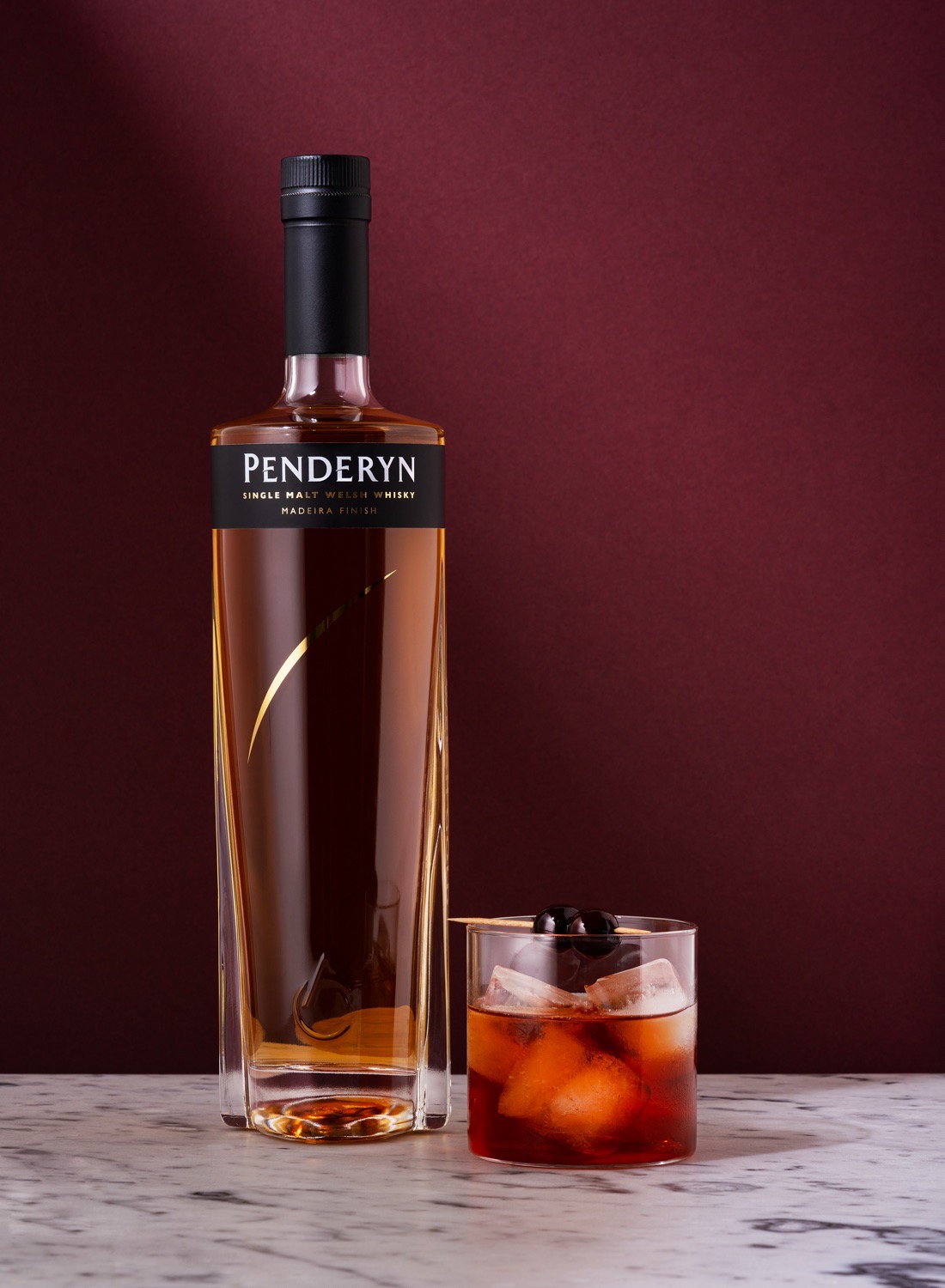 Penderyn Autumn in Aberdare Cocktail with Penderyn Madeira Whisky bottle